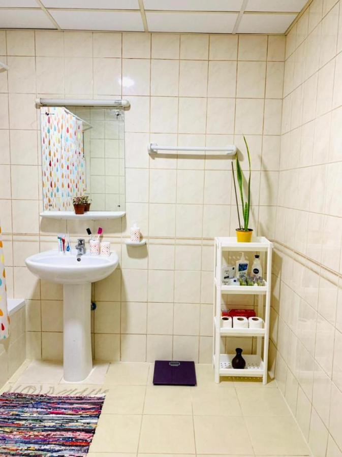 Ladies Only-Anaruby Backpackers - Metro Station Mashreq 두바이 외부 사진